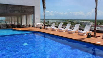 Piscina externa