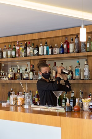 Bar (en la propiedad)