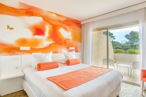 Quarto luxo, terraço, vista para o jardim | Vista do quarto