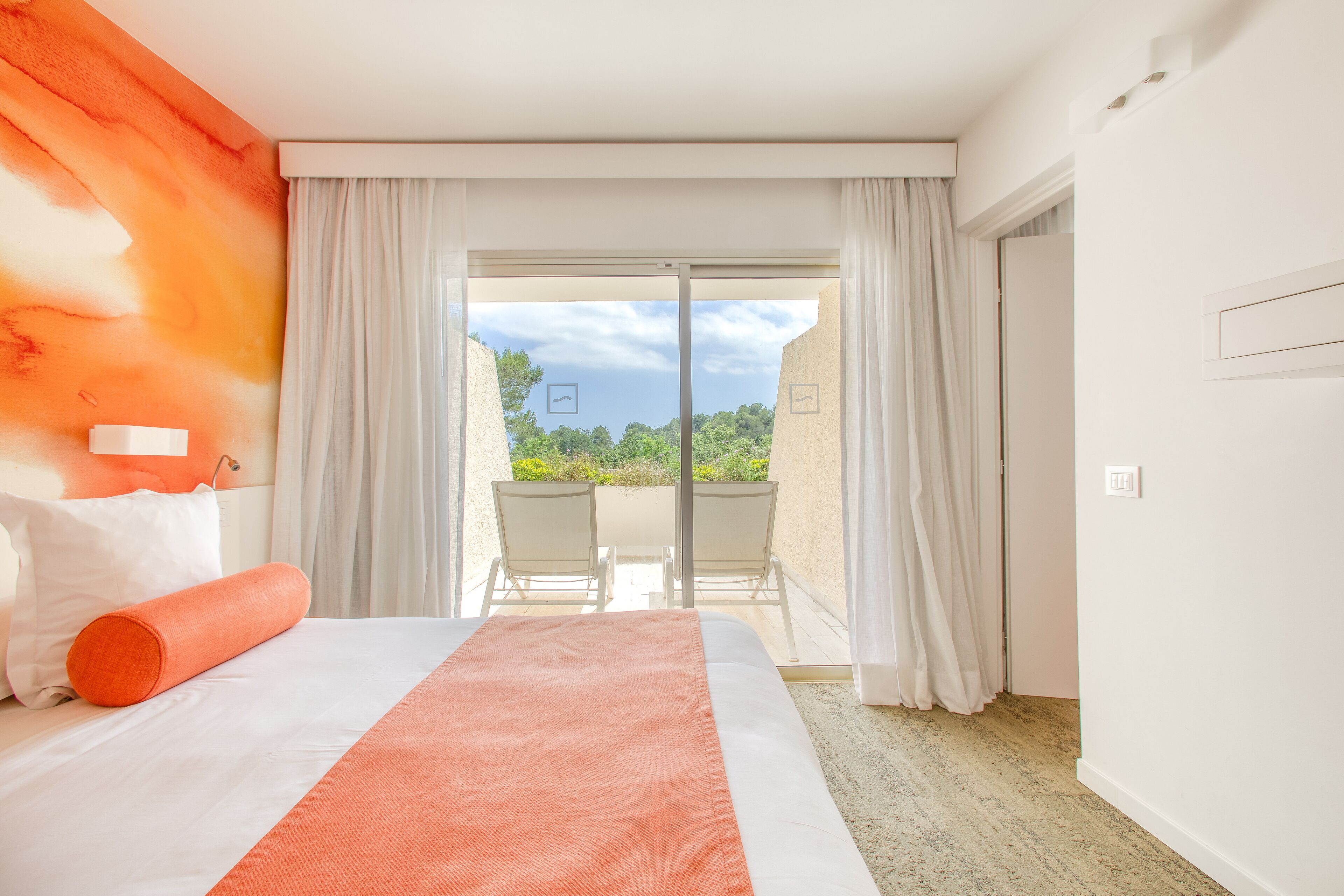 Suite, Terrasse, Gartenblick | Hochwertige Bettwaren, Minibar, Zimmersafe, Schreibtisch