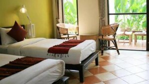 Deluxe Double Room | Desk, soundproofing, WiFi (free), bed sheets - Duangjai Resort (Krabi)