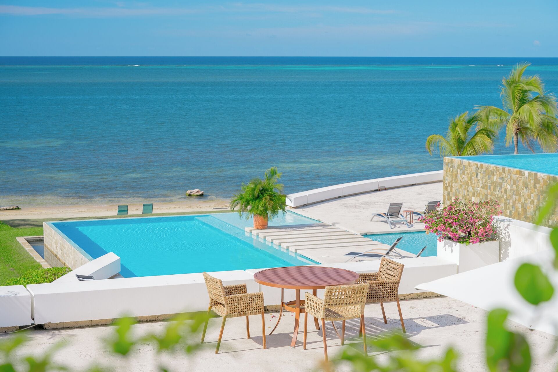 2 outdoor pools, pool umbrellas, pool loungers