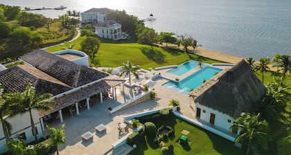 Las Verandas Hotel & Villas