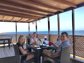 Café da manhã, almoço e jantar