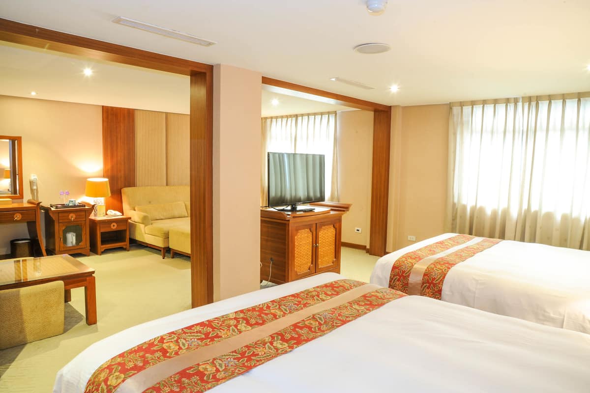 Rollaway beds, free WiFi