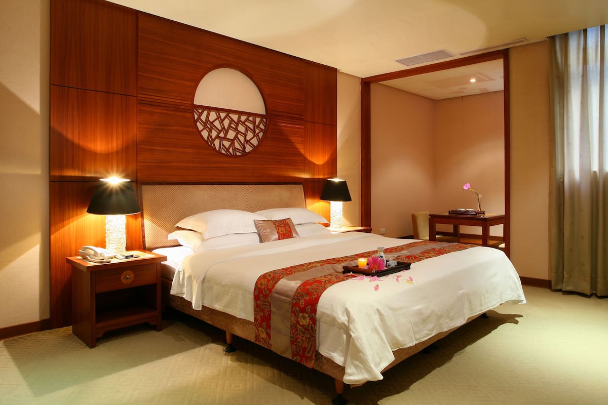 Rollaway beds, free WiFi