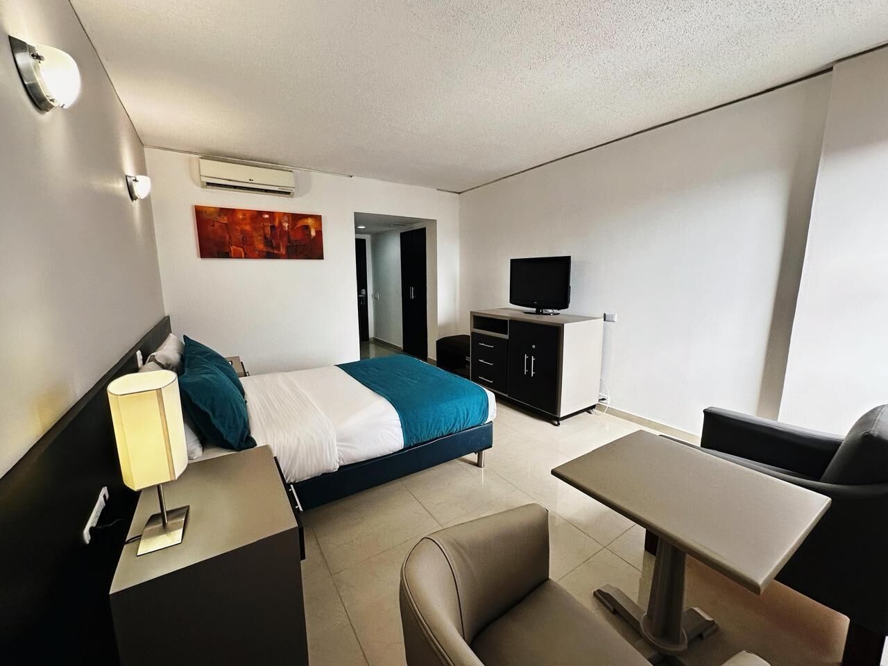 executive double room, 1 double bed | premium bedding, down duvets, minibar, in-room safe