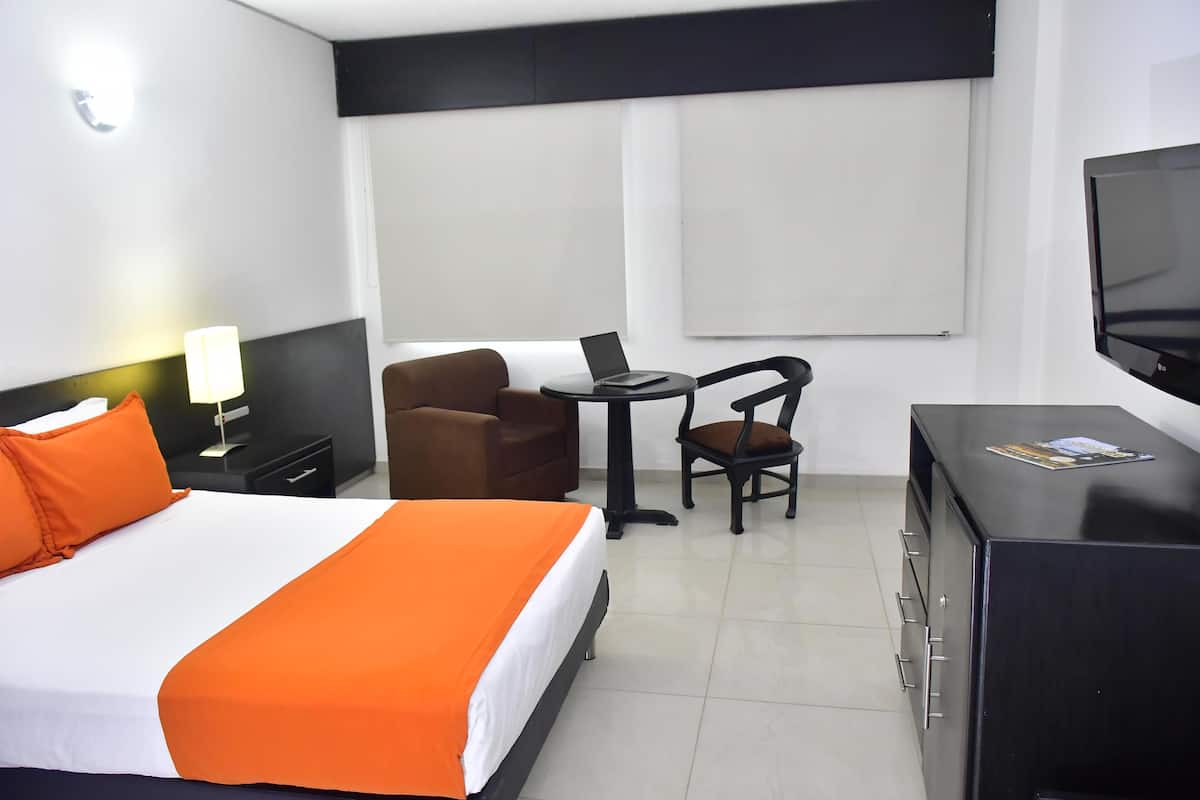 Biancheria da letto di alta qualità, copriletto in piuma, minibar