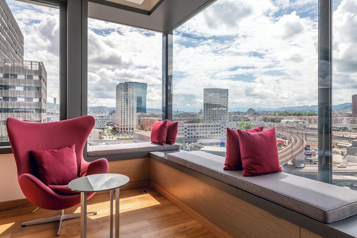 Suite – executive, 1 kingsize-seng | Sengetøy av topp kvalitet, minibar, safe på rommet og skrivebord