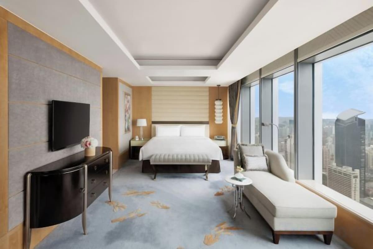 In-room safe, desk, blackout drapes, soundproofing