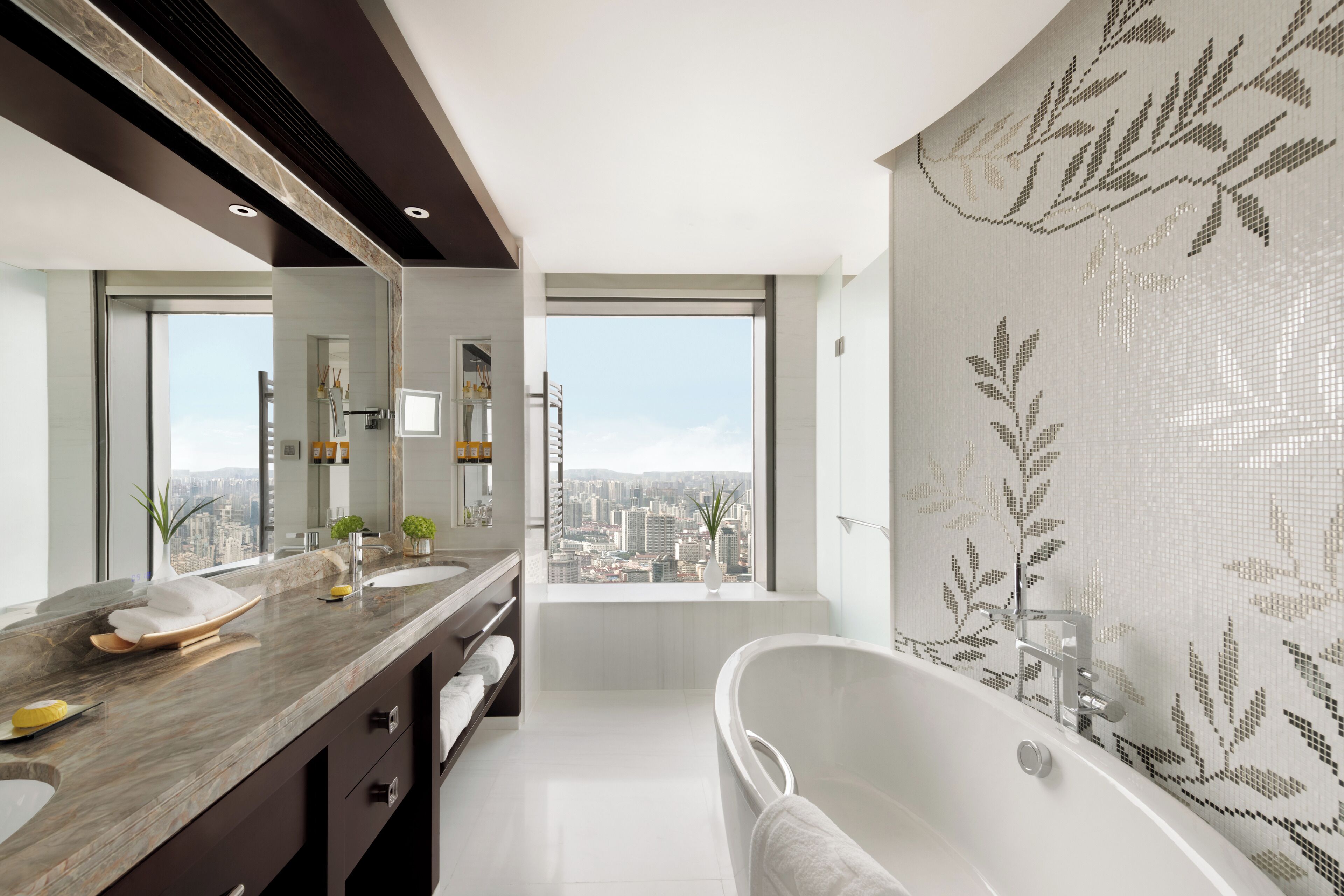 executive suite, 1 king bed | bathroom | separate bathtub and shower, deep-soaking bathtub, rainfall showerhead