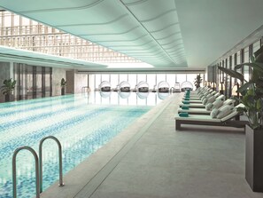Indoor pool - Jing An Shangri-La, Shanghai (Shanghai)