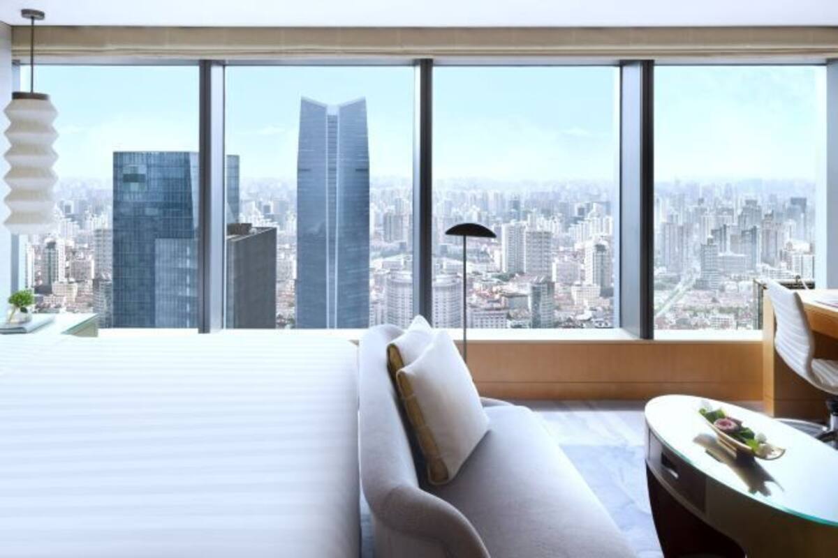 In-room safe, desk, blackout drapes, soundproofing