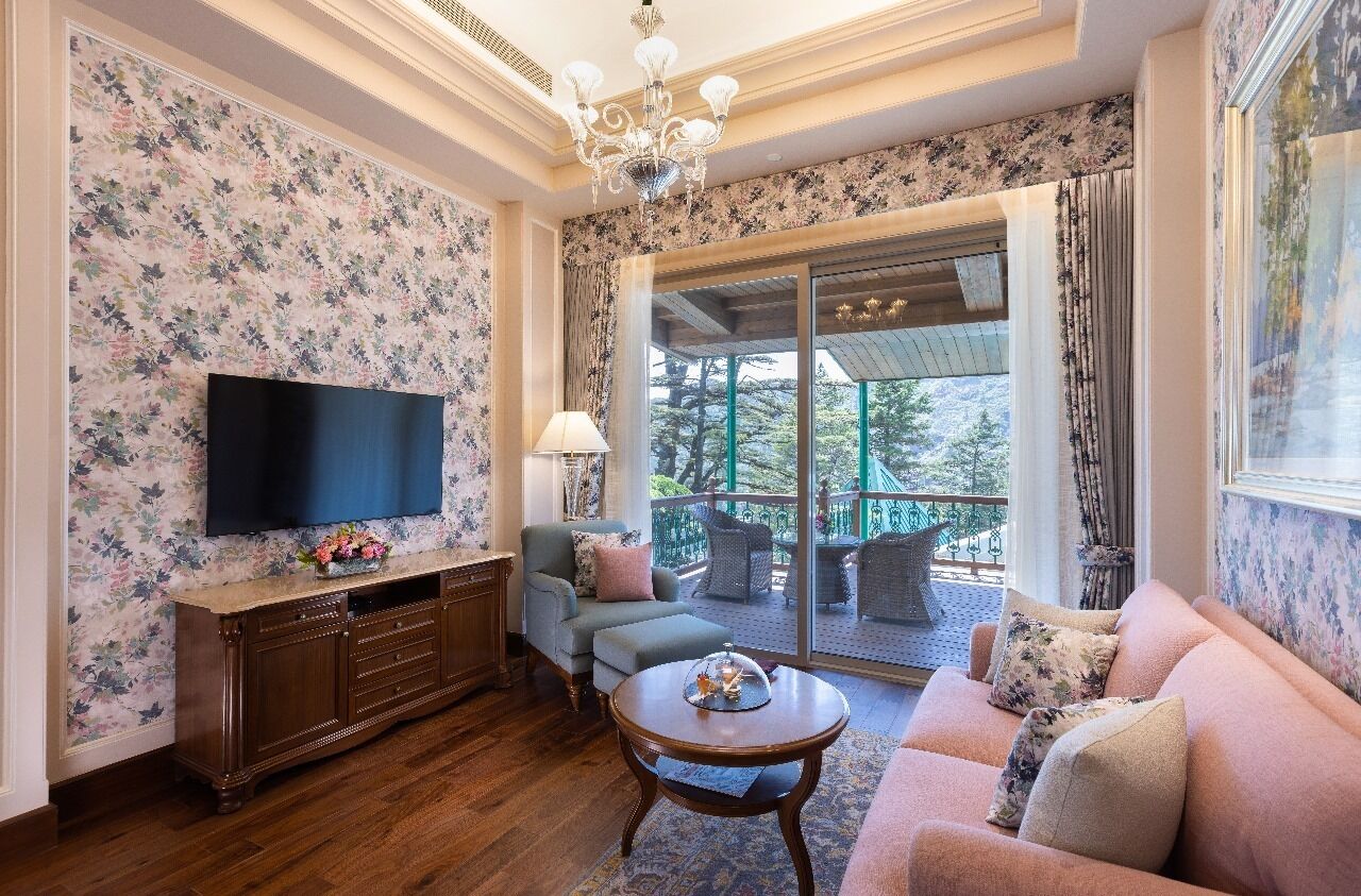 Suite, 1 King Bed | Living area | LCD TV