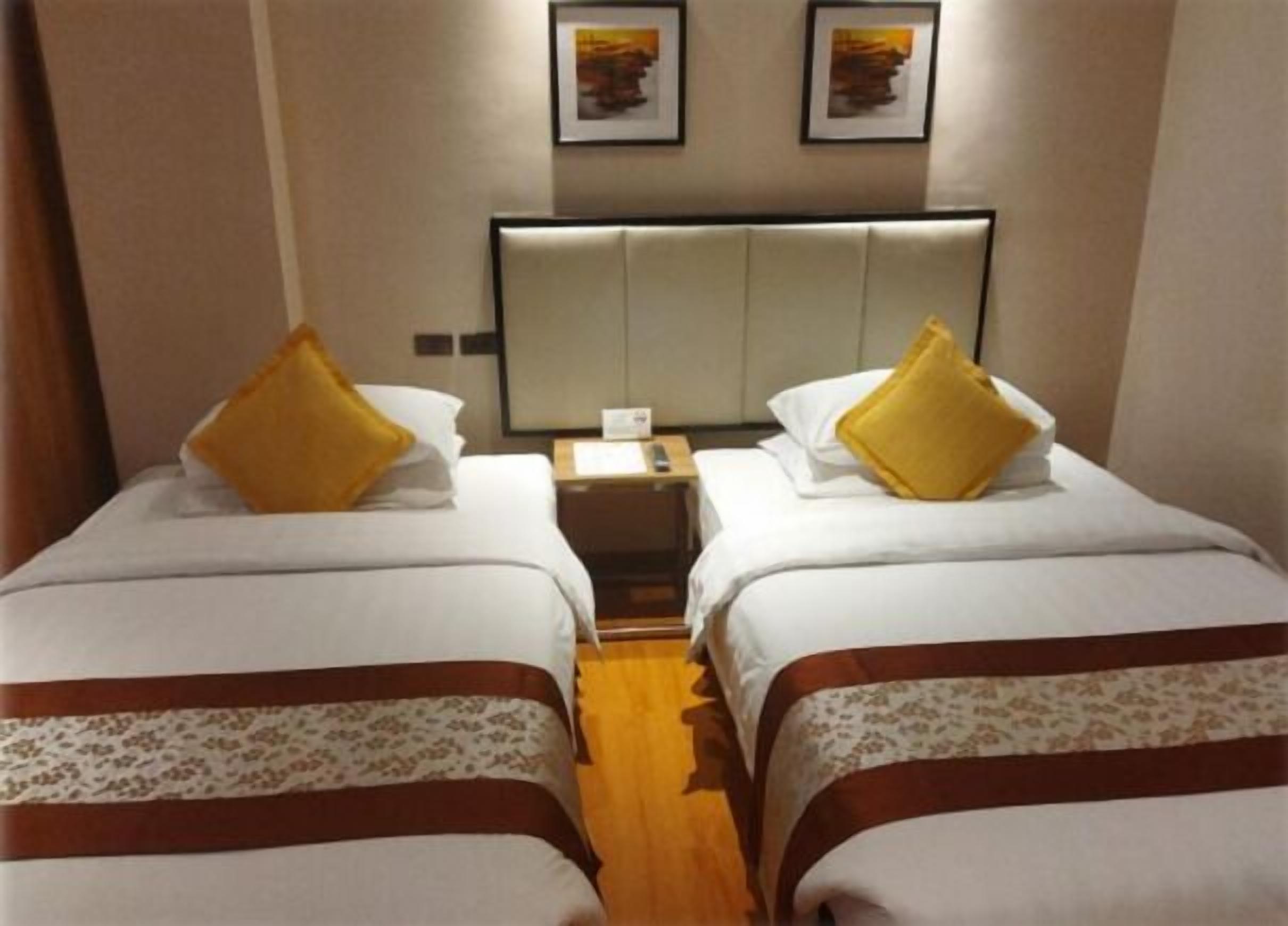 Minibar, in-room safe, individually furnished, desk