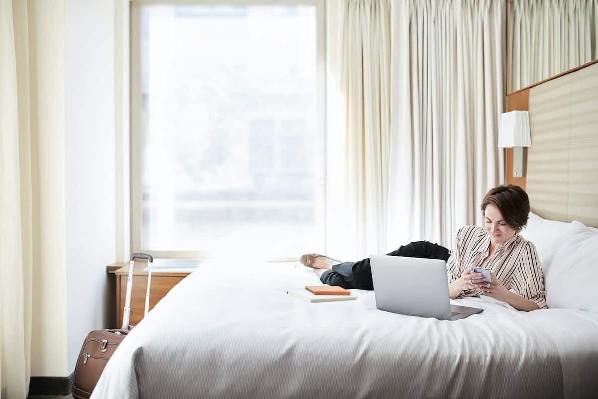 Premium bedding, in-room safe, desk, laptop workspace