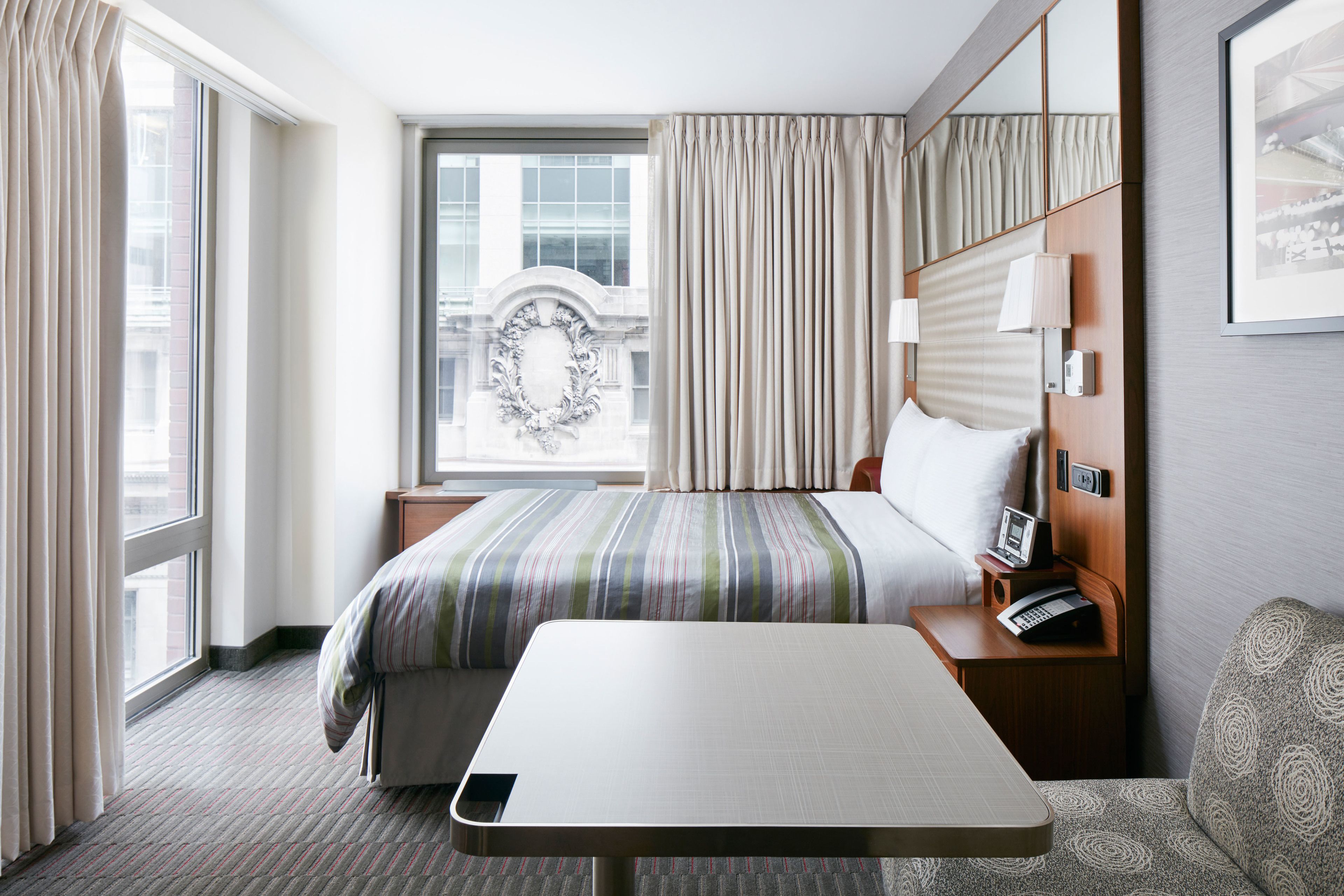 premium bedding, in-room safe, desk, laptop workspace