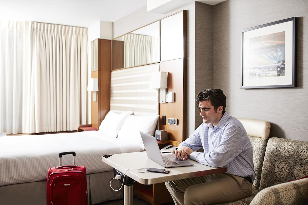 Premium bedding, in-room safe, desk, laptop workspace
