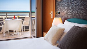 In-room safe, desk, free cots/infant beds, free WiFi - Kursaal (Cattolica)