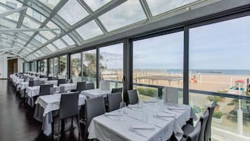 Breakfast and dinner served, local cuisine