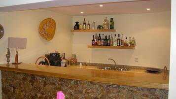 Bar (in der Unterkunft)