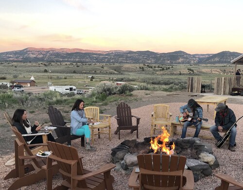 The Riverside Ranch RV Park, Motel & Campground