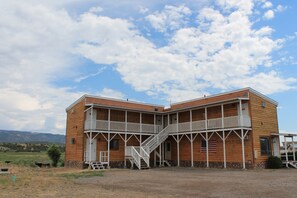 Schreibtisch, kostenloses WLAN, Bettwäsche