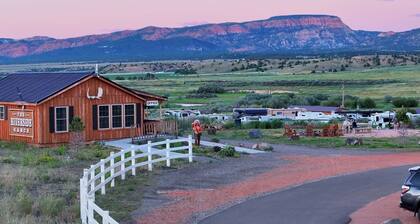 The Riverside Ranch RV Park, Motel & Campground
