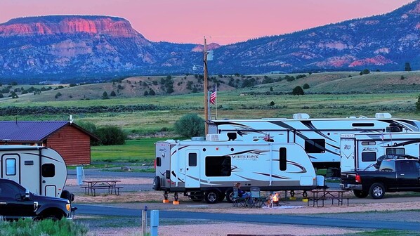 Free self parking - The Riverside Ranch RV Park, Motel & Campground (Hatch)