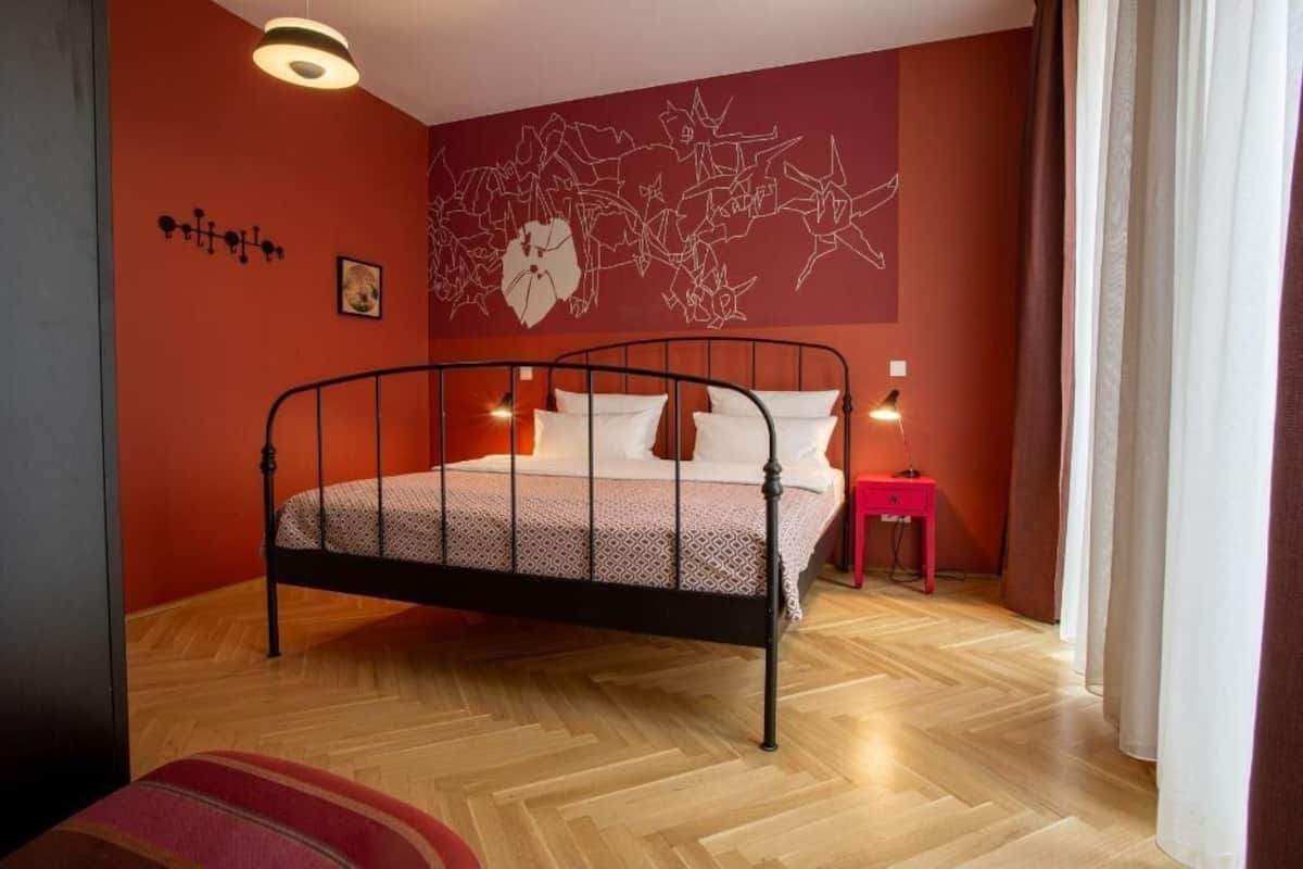 Literie de qualité supérieure, minibar, coffres-forts dans les chambres