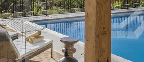 Outdoor pool, pool loungers