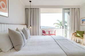 Ropa de cama de alta calidad, colchones Select Comfort y minibar