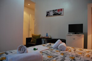 Premium bedding, minibar, individually decorated, individually furnished - Core de Roma Suites (Rome)