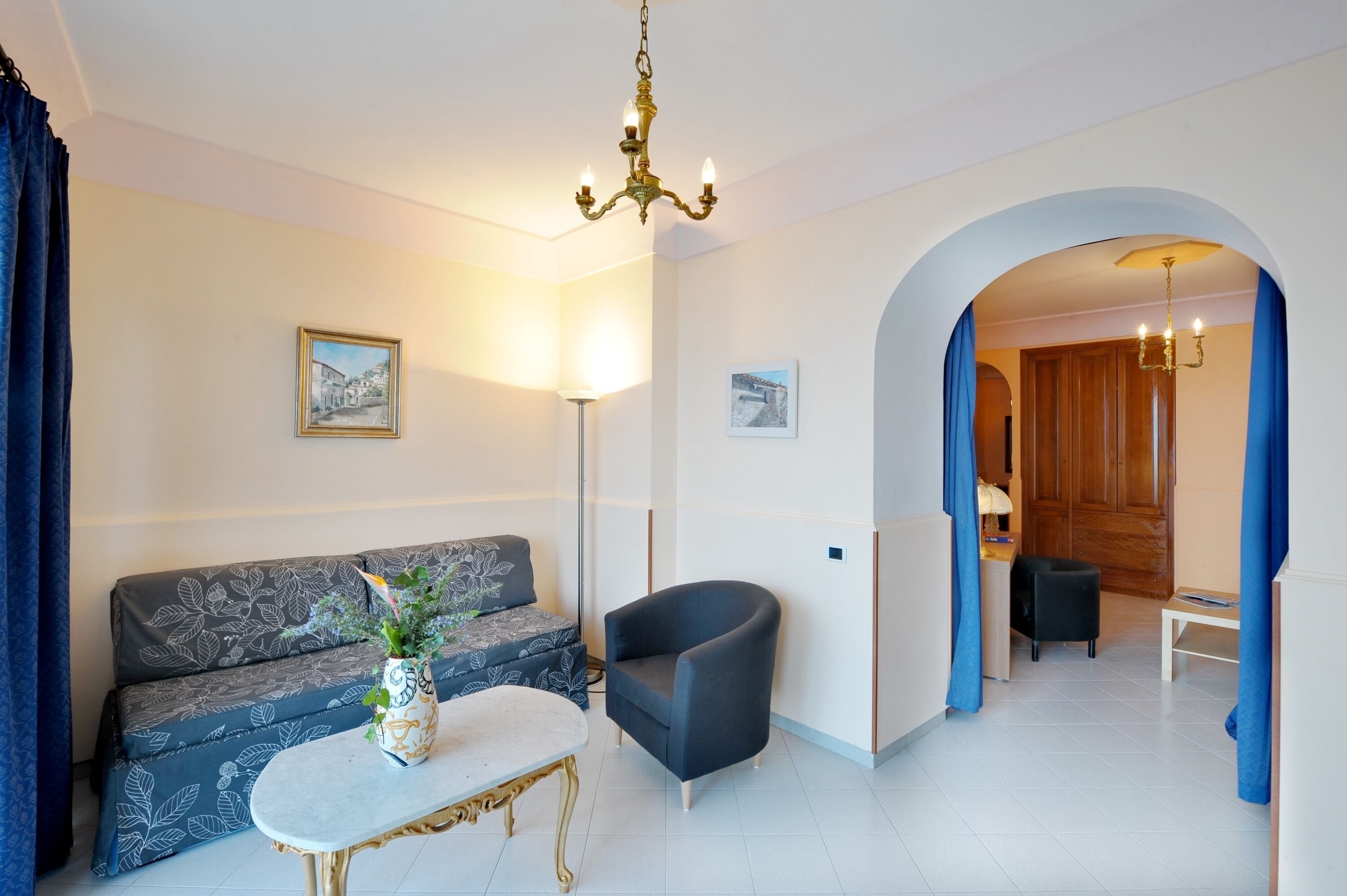 superior double room | individually decorated, individually furnished, desk, blackout curtains