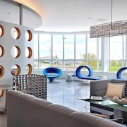 Renaissance Edmonton Airport Hotel