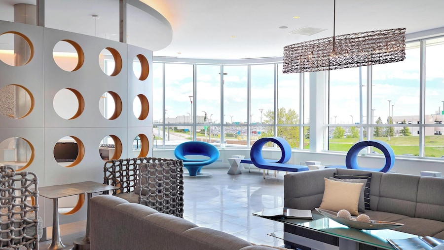 Renaissance Edmonton Airport Hotel