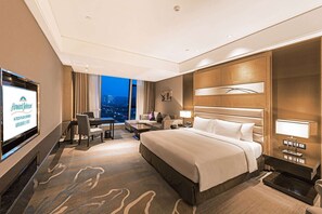 Down duvets, minibar, in-room safe, desk