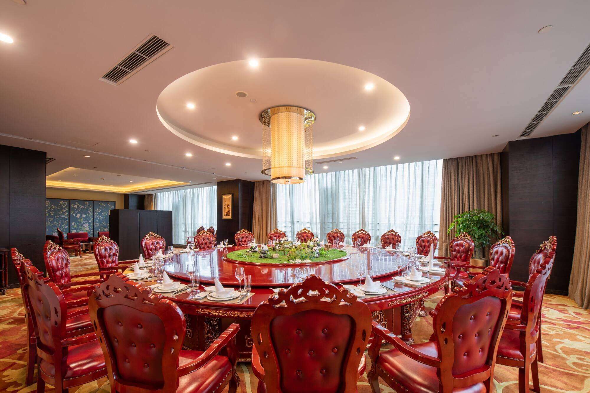 3 restaurants, chinese cuisine