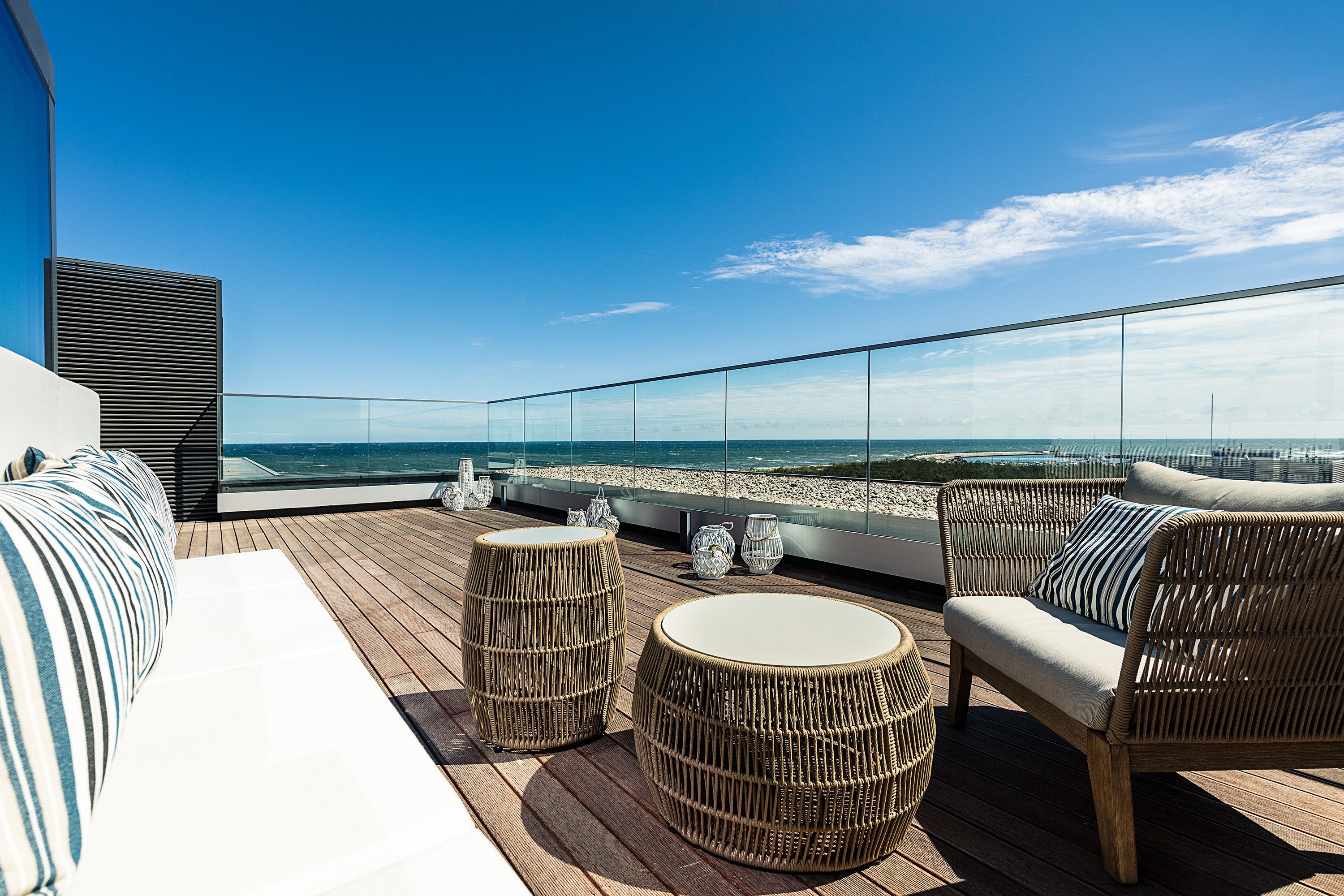 아파트 (East) | 테라스/파티오