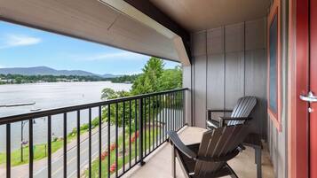 Room, 2 Queen Beds, Non Smoking, Balcony | View from room