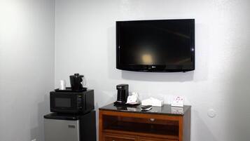 Suite estudio Deluxe | Cortinas blackout, tabla de planchar con plancha y wifi gratis