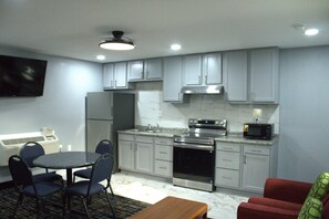 Apartemen Superior | Makan di kamar