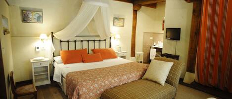 Apartament, 1 dormitori, banyera d'hidromassatge (La Cija) | 1 dormitori, minibar, caixa forta a l'habitació i decoració individual