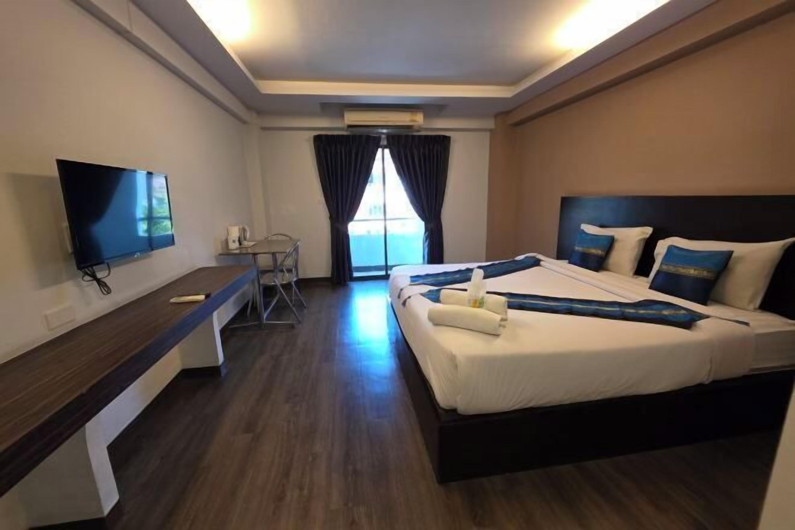 Minibar, individually furnished, free cribs/infant beds, free WiFi