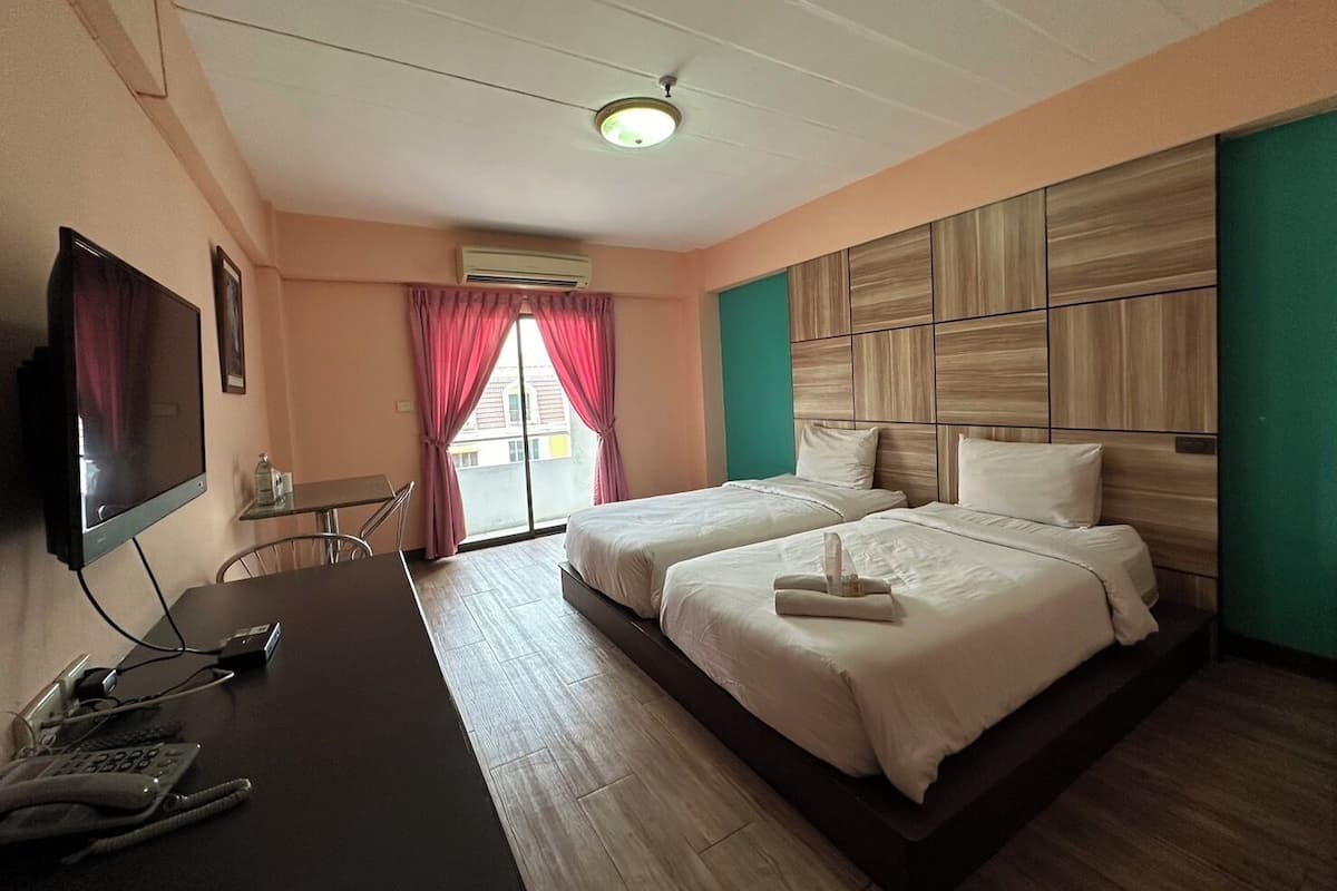 Kahden hengen superior-huone (kaksi sänkyä) | Minibaari, yksilöllisesti kalustettu, ilmaiset vauvansängyt