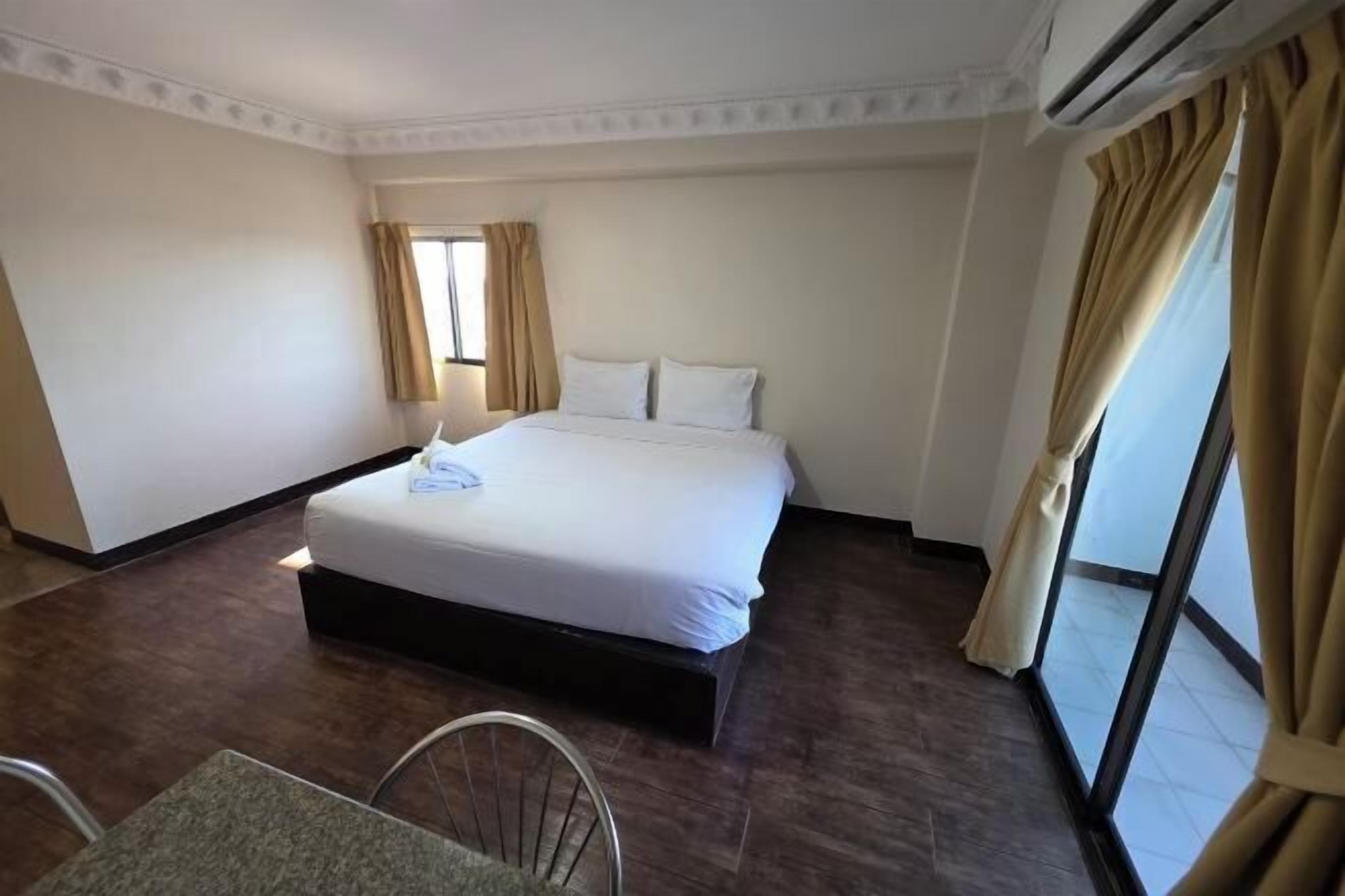 Minibar, individually furnished, free cribs/infant beds, free WiFi