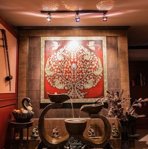 Körperbehandlungen, Aromatherapie, Thai-Massagen
