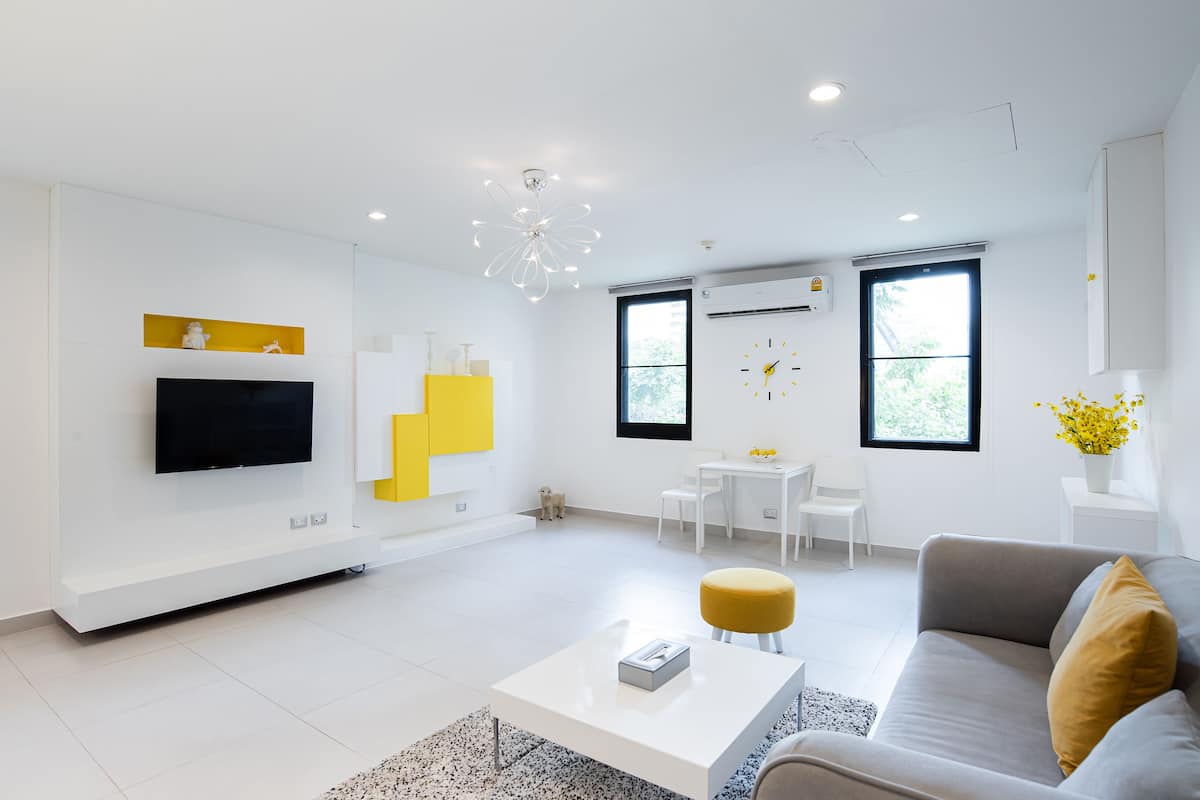 Suite, 1 Bedroom, Kitchen, City View | Pemandangan dari bilik