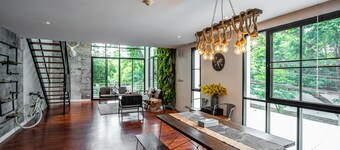 Benviar Tonson Residence