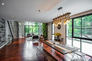 Premium Three Bedroom Duplex | Garden view